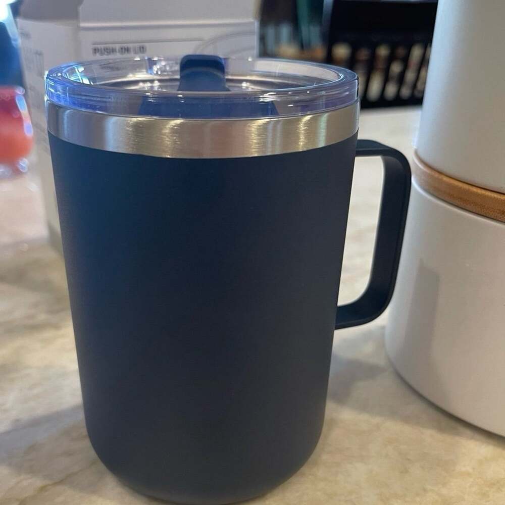 Camper 16.9 oz travel mug NEW In box Navy